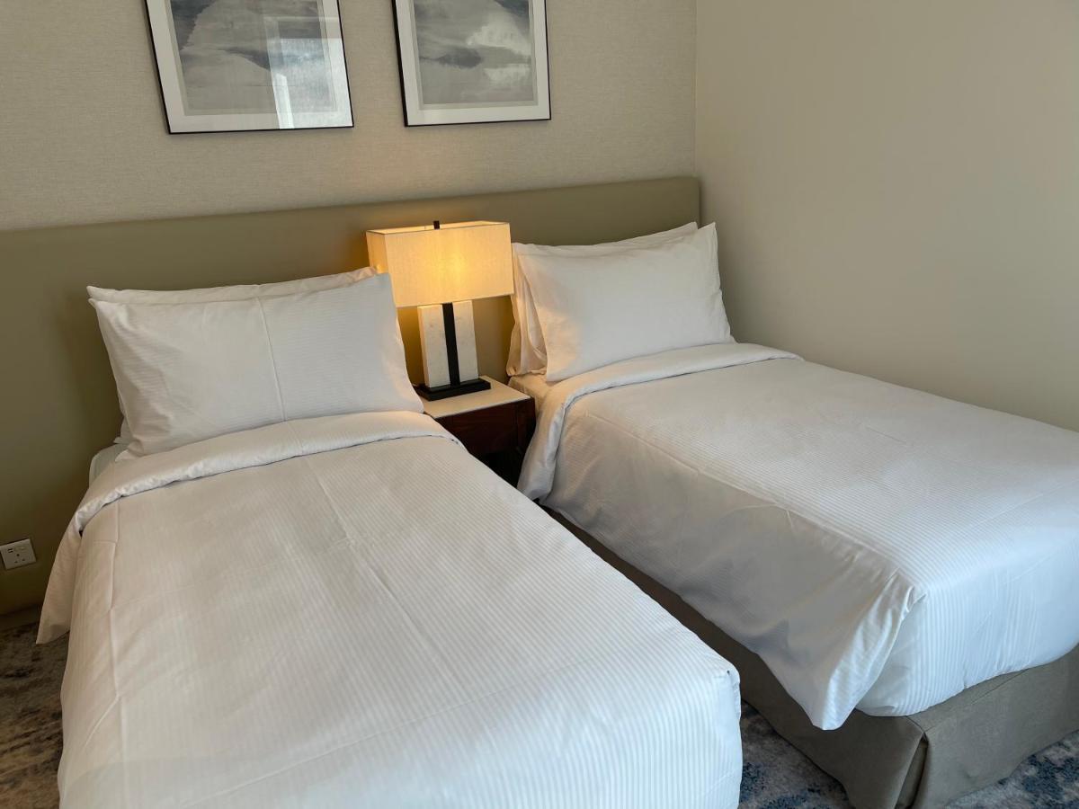 فاخرة في العنوان ريزدينس Two Bedrooms At Address Residences Apartment *